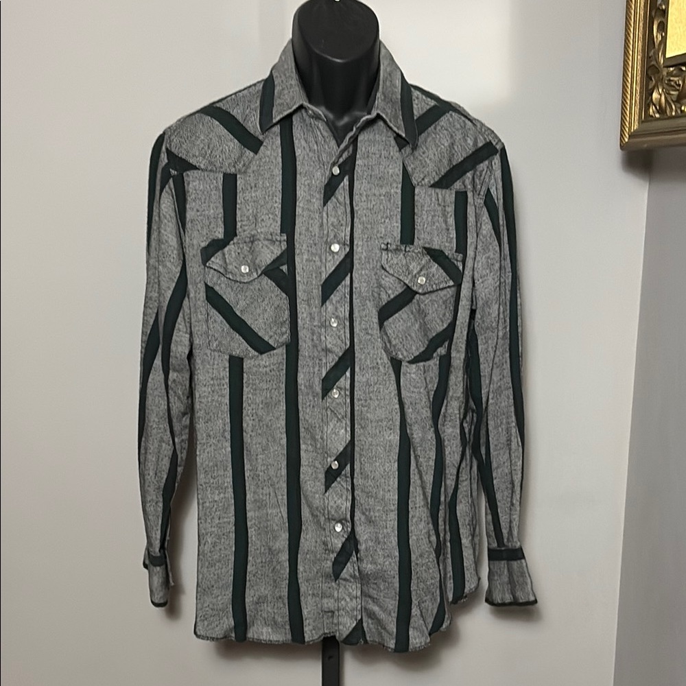 Wrangler VINTAGE Large Western Pearl Button Down Shirt